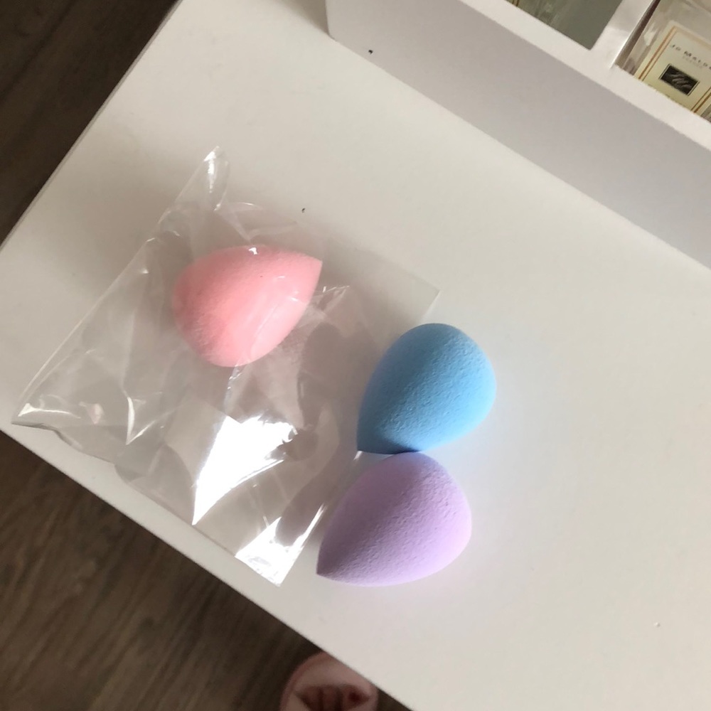Cosmetic sponge